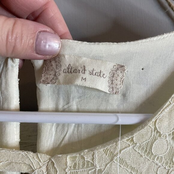 NWT Altar’d State Size M Cream Lace Dress Sleeveless Short Shift Fully Lined - Picture 4 of 10